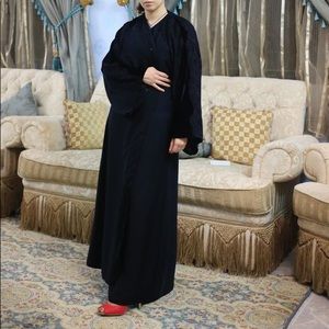 Black Saudi Abaya Decorative sleeves